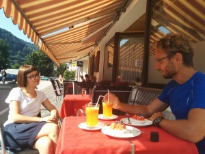 Zwischenstopp #2: Café Reiserer in Klausen mit Interview mit dem SDF.